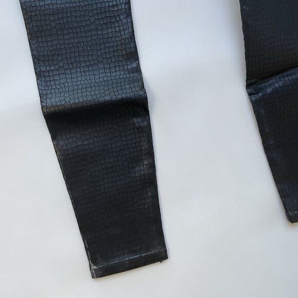 Guess Women’s Shape Up Seamless Skinny Jeans Reptile Black Waxed Finish Size 25 - Picture 10 of 14